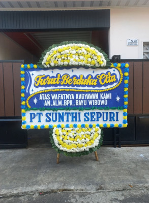 Papan Bunga Duka di Moyag Tampoan